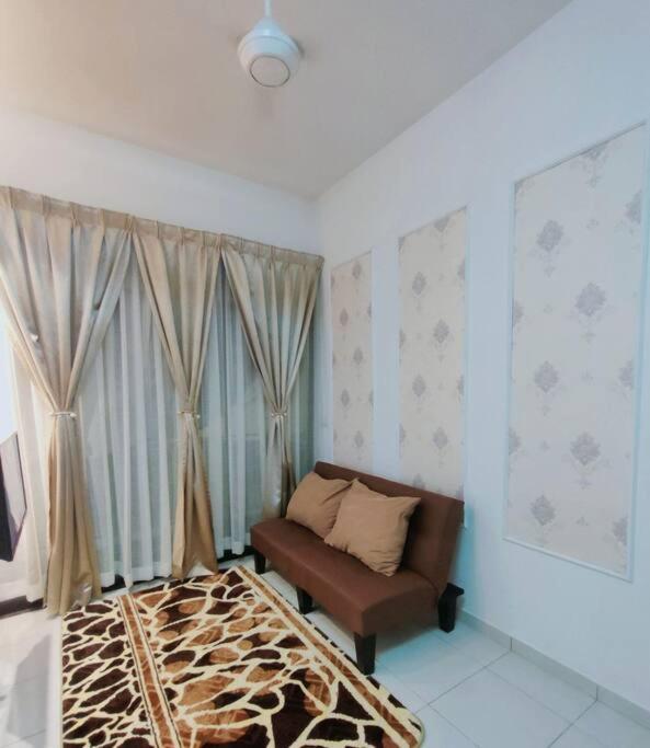 Spring Fields Homestay By Sizma Semenyih Exterior photo